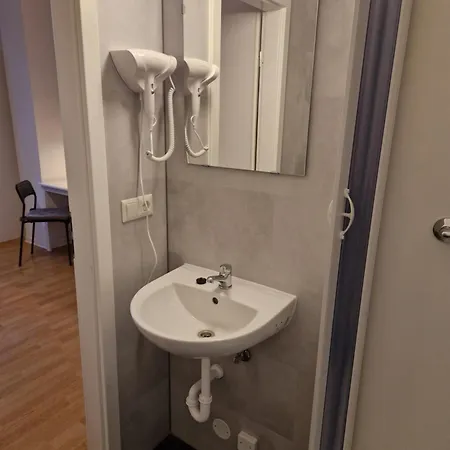 Zimmervermietung Mertens Homestay *